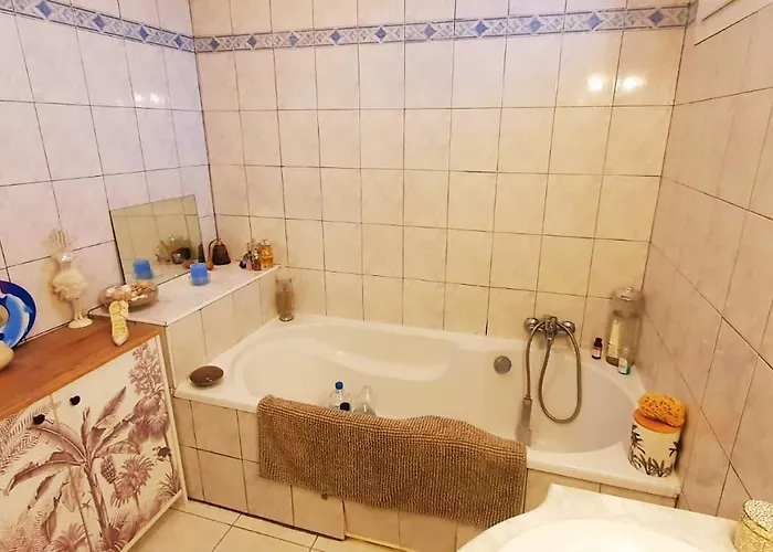 Sdb Privee, Parking, Wifi & Bureau