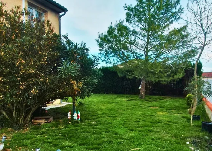 Проживание в семье Sdb Privee, Parking, Wifi & Bureau